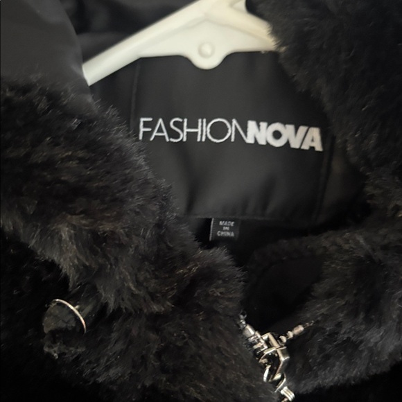 Fashion Nova Black Teddy Jacket - Picture 2 of 2